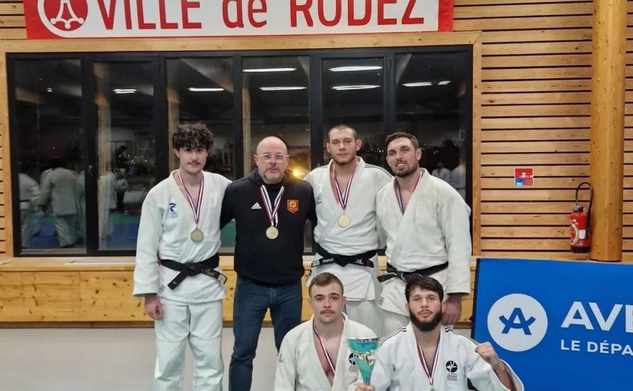JUDO RODEZ AVEYRON CHAMPION D’OCCITANIE PAR ÉQUIPES SÉNIORS 1ère DIVISION